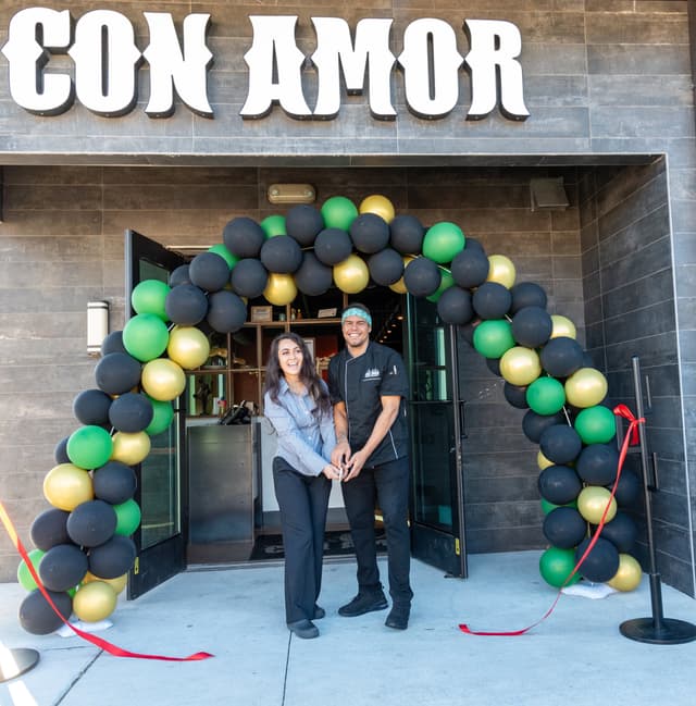 Storefront of Con Amor in Tampa Bay